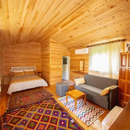 Arykandos Dag Evi Hytte